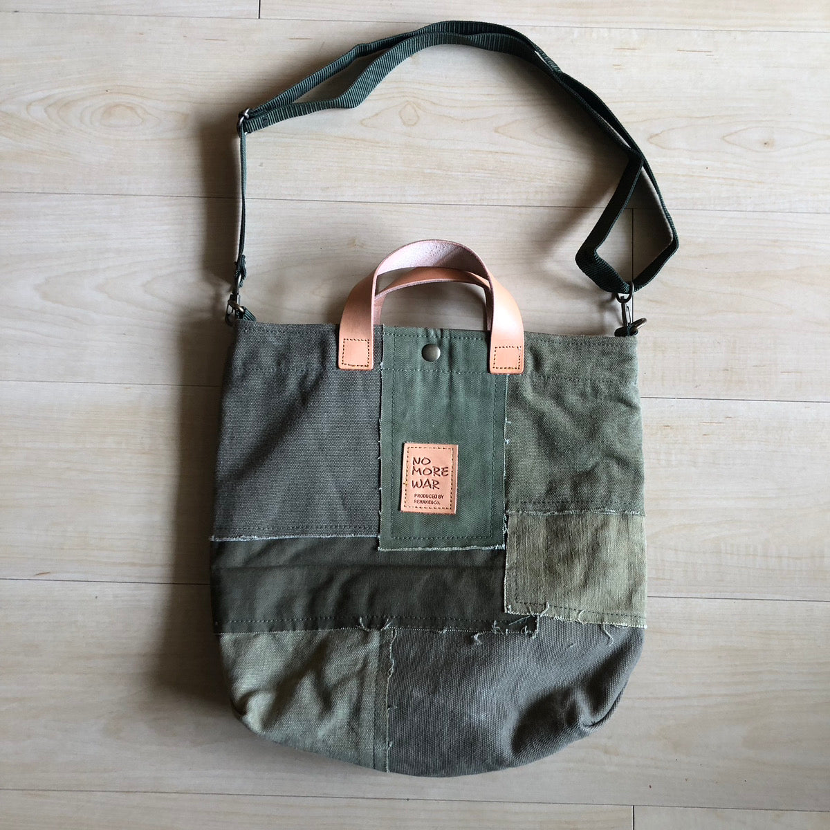 NO MORE WAR ノーモアウォー パッチワークA4トートバッグ REB013